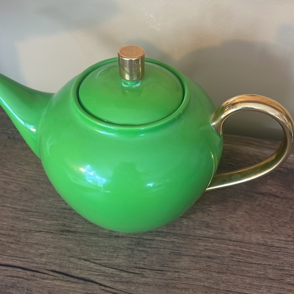Kate Spade Greenwich Grove Green Teapot w/ original box included - Picture 2 of 10